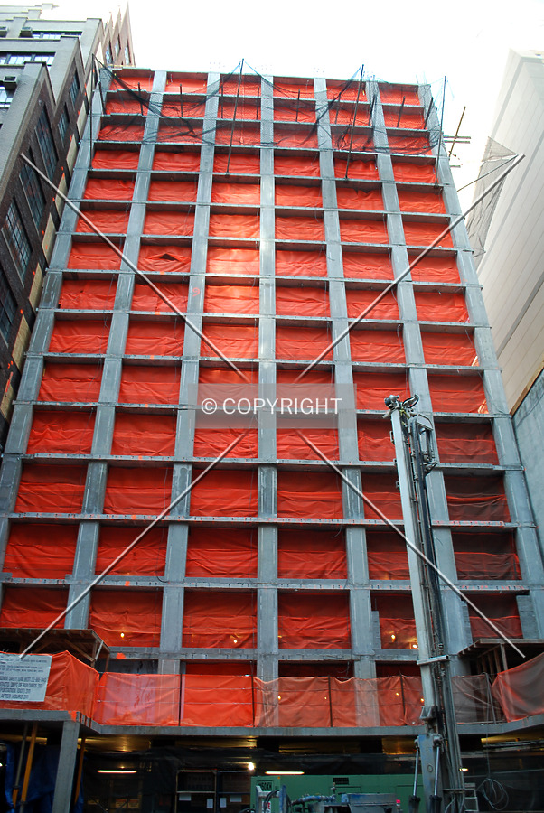 Looking up from West 39th Street