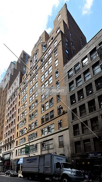 Photo 396-943-282