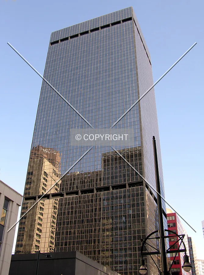 Looking up the western side from 17th Street