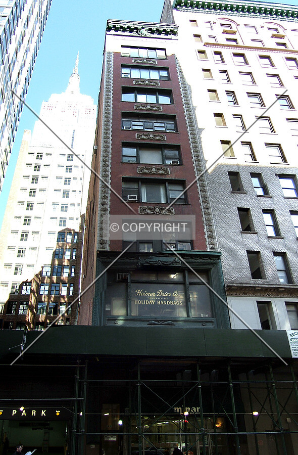 Photo 397-039-880