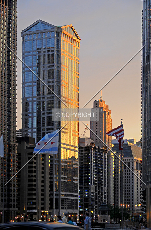 Looking southwest from the Michigan Avenue Bridge