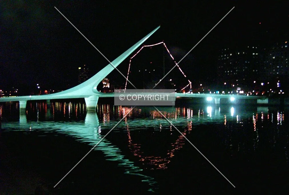 Puente de la mujer, Puerto Madero