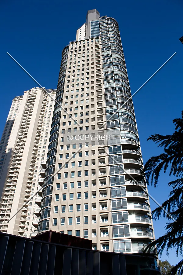 Mulieris south tower