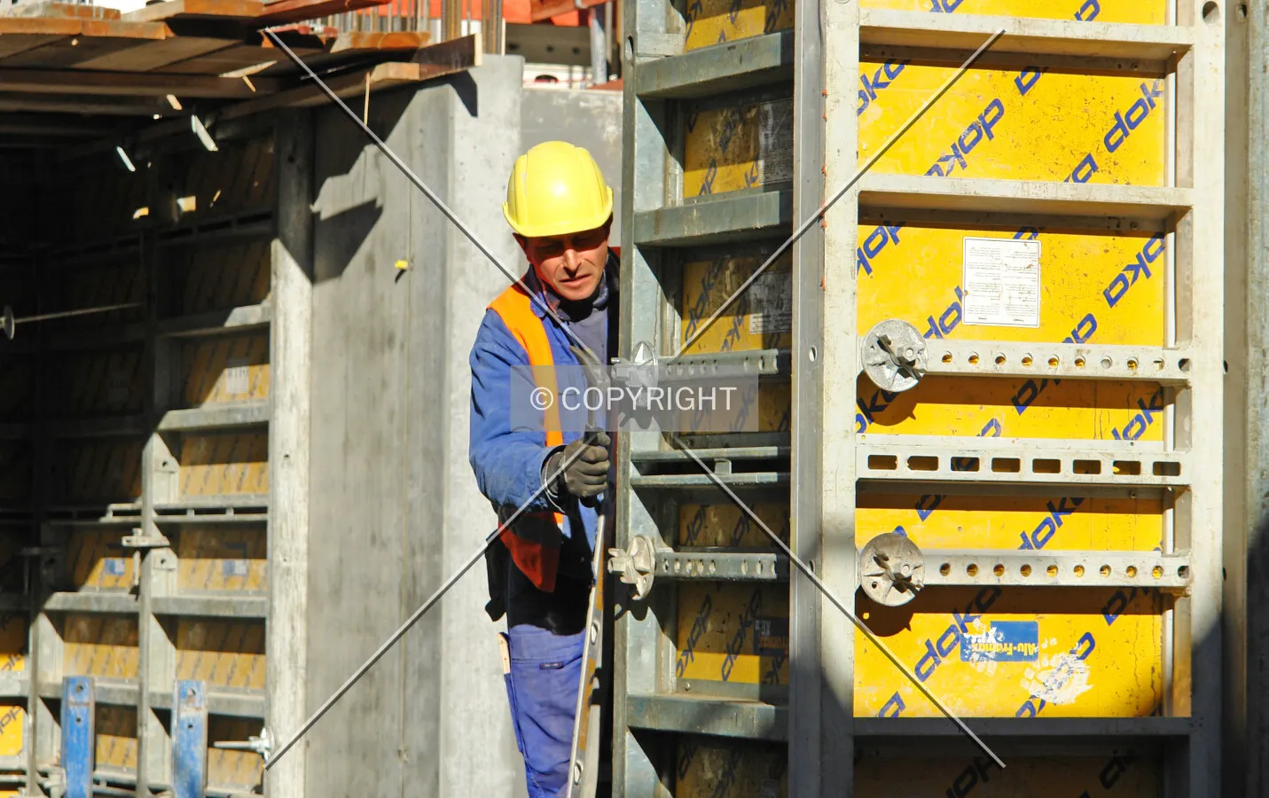 doka construction worker