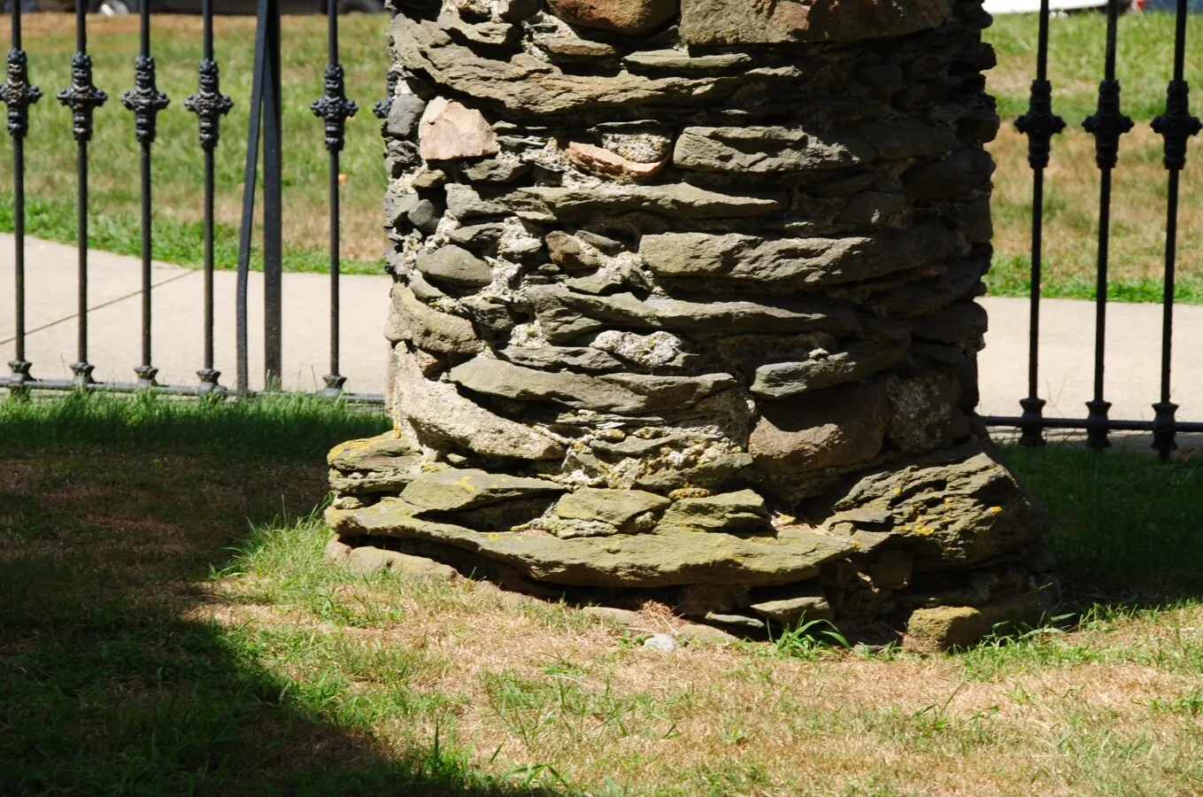 Column base