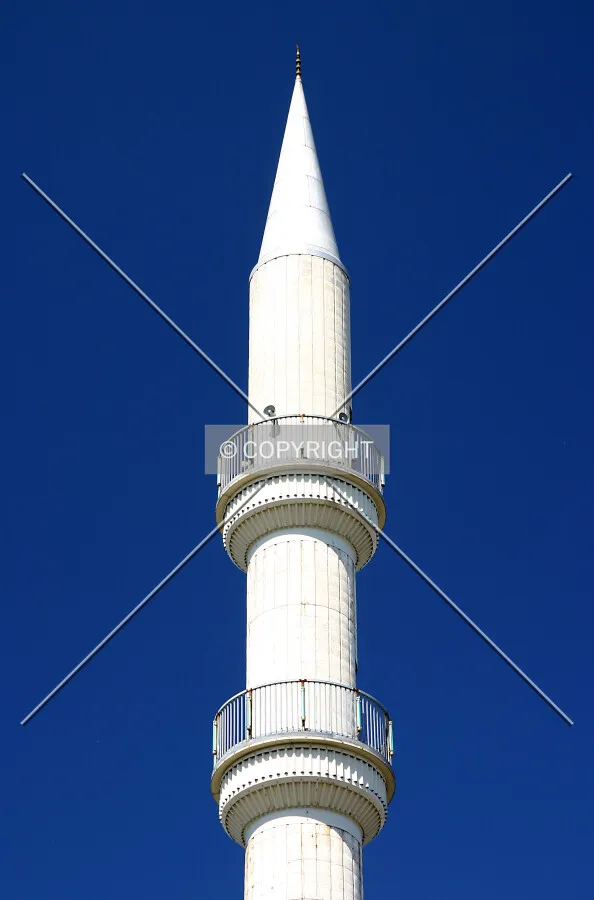 The minaret from Kingsland Road
