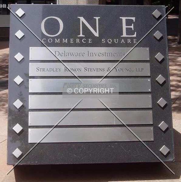 Tenant sign on Market Street