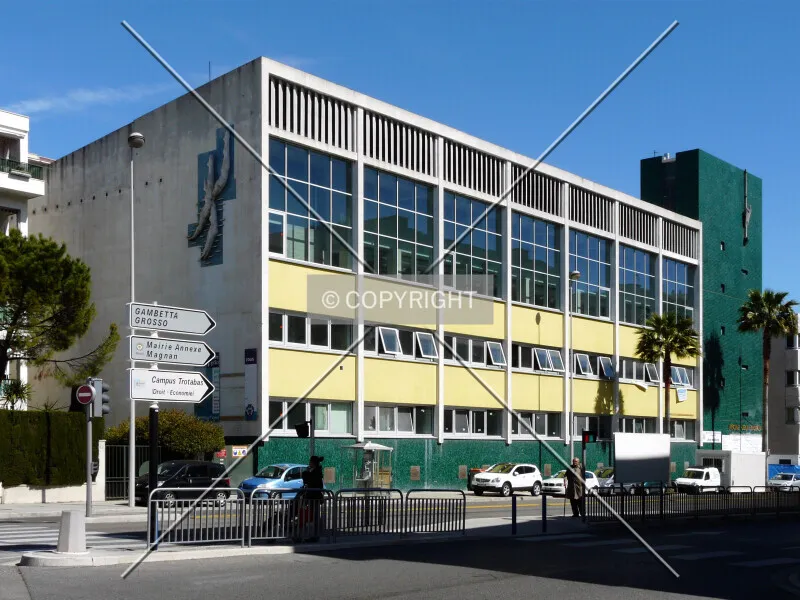 Piscine Jean-Médecin