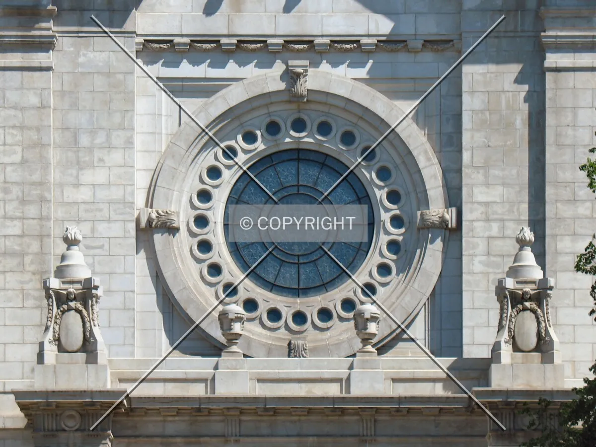 Rose window above the main entrance