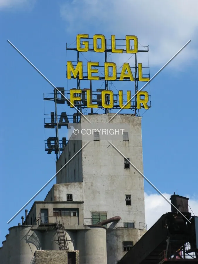 Top of the silo with the iconic sign