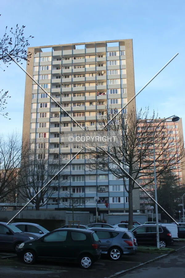 Northeast view from Allée de Brno.