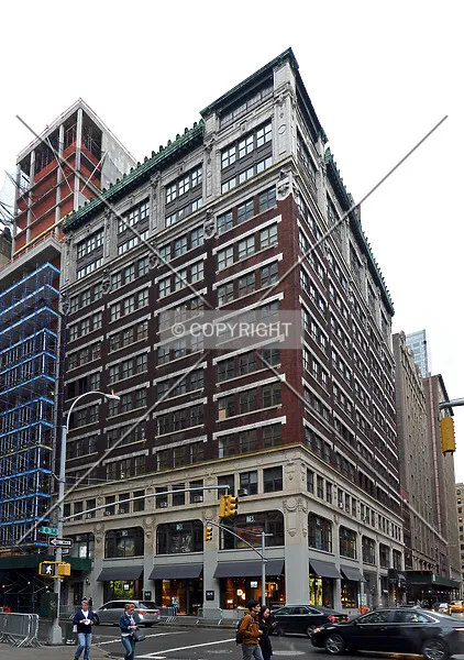 Photo 403-779-938