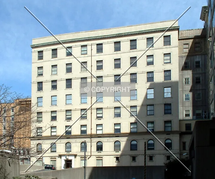 Photo 404-561-928