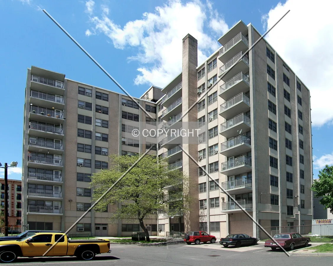 View from the southeast on Monroe Street