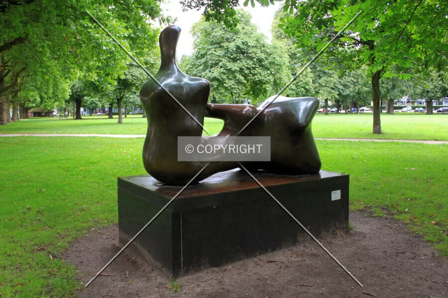 Reclining Figure: Hand