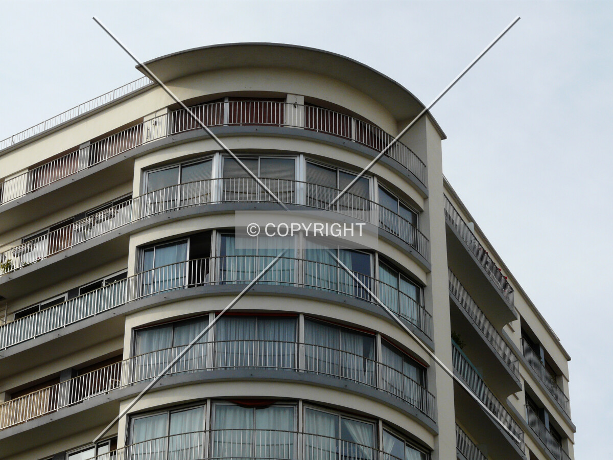 Top of the rounded southeast corner