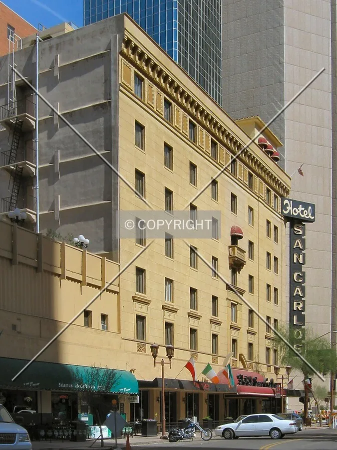 Southwest corner from across West Monroe Street