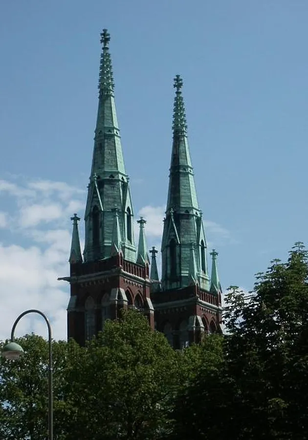 Day view of the twin towers