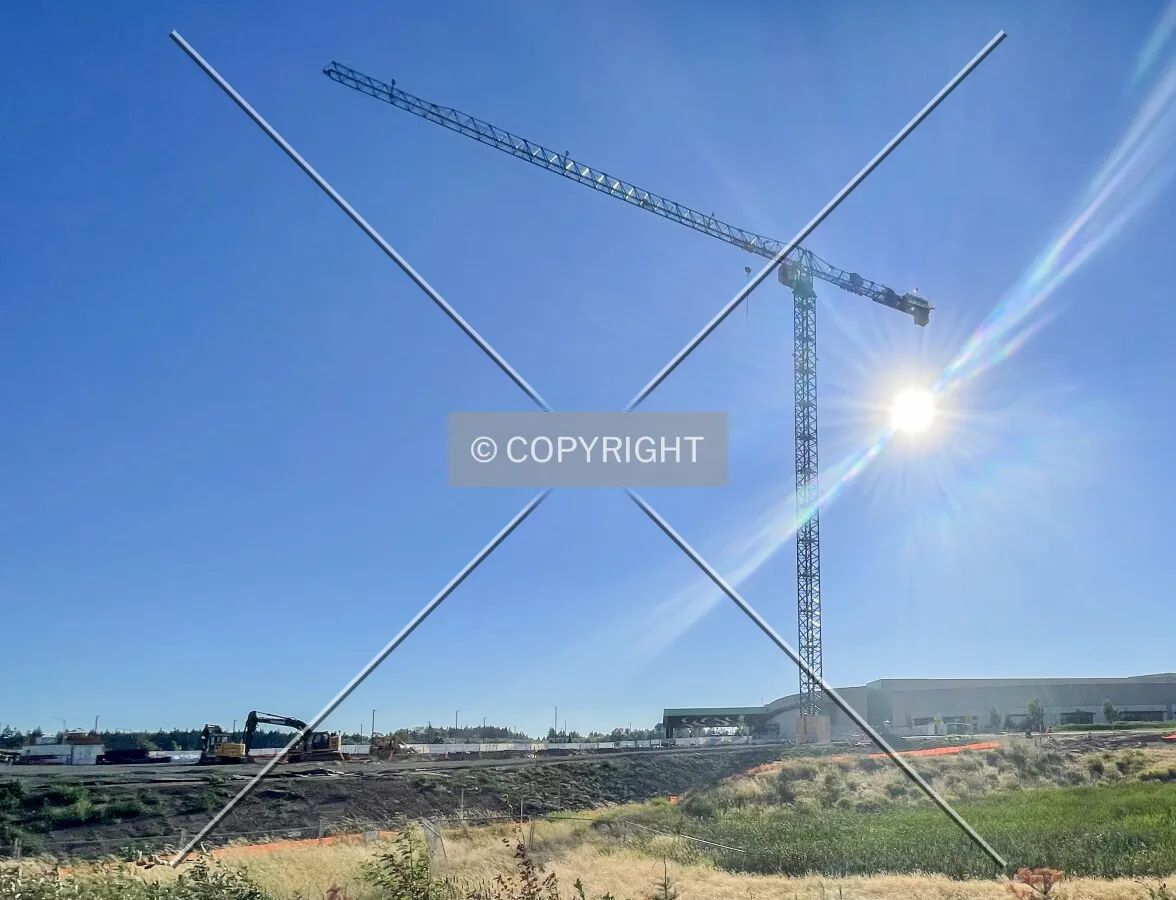 Tower crane is up