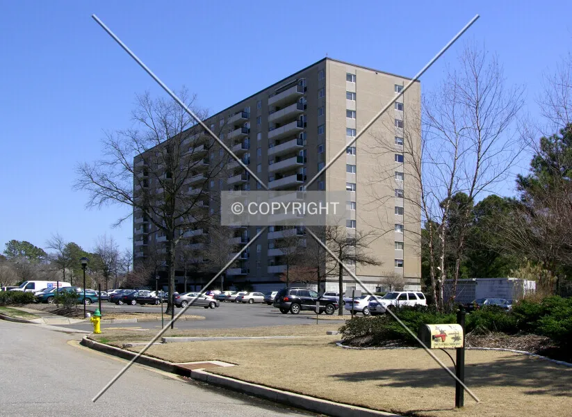 Photo 412-053-827