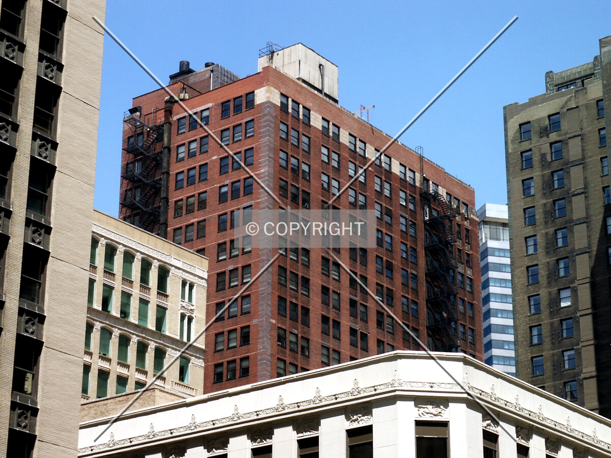 Upper floors seen from Michigan Avenue