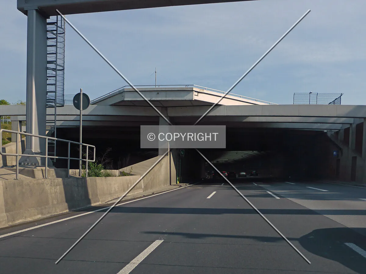 Photo 418-016-912