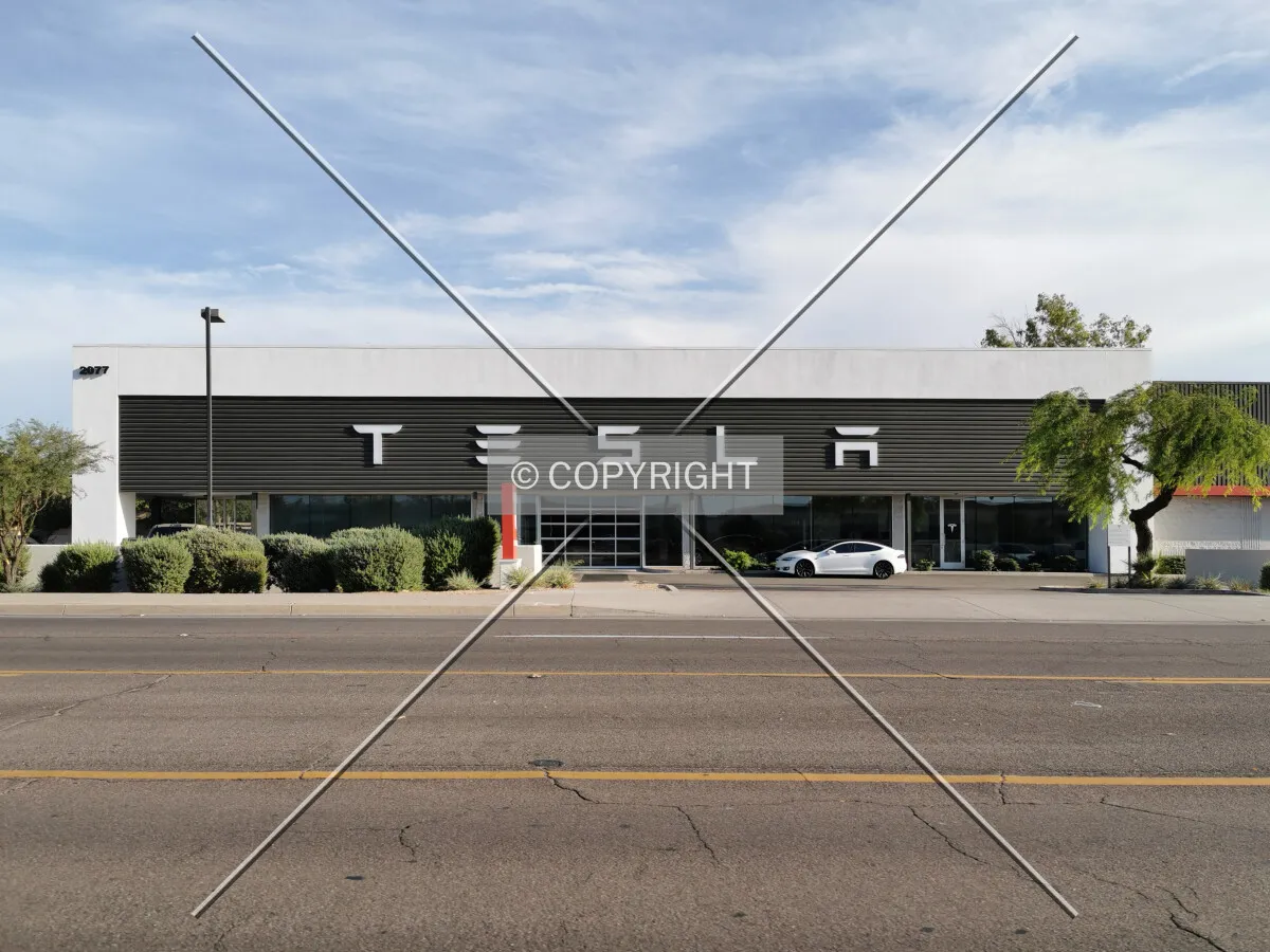 Tesla store in Phoenix