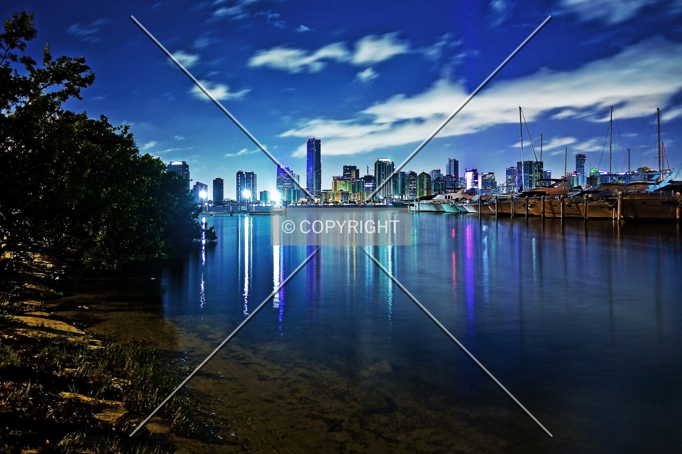 Four Seasons Hotel and Tower, Miami, Florida, U.S.A.