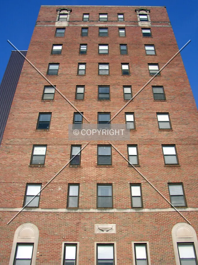 Looking up the eastern facade from 7th Street