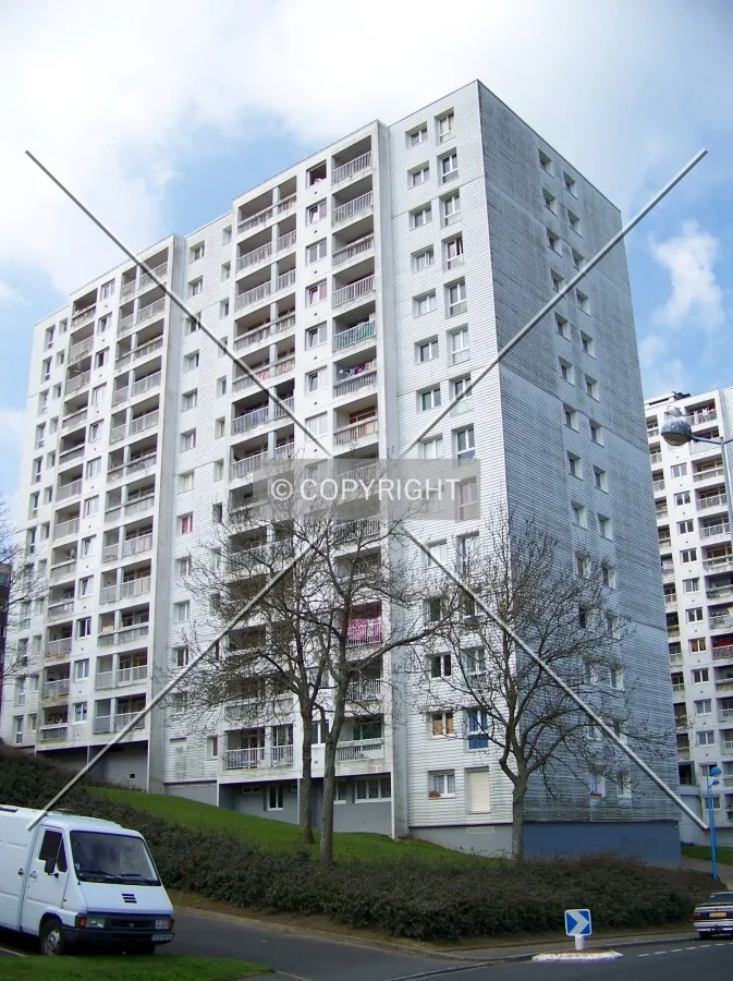 Northeast corner view from Rue des Flandres.