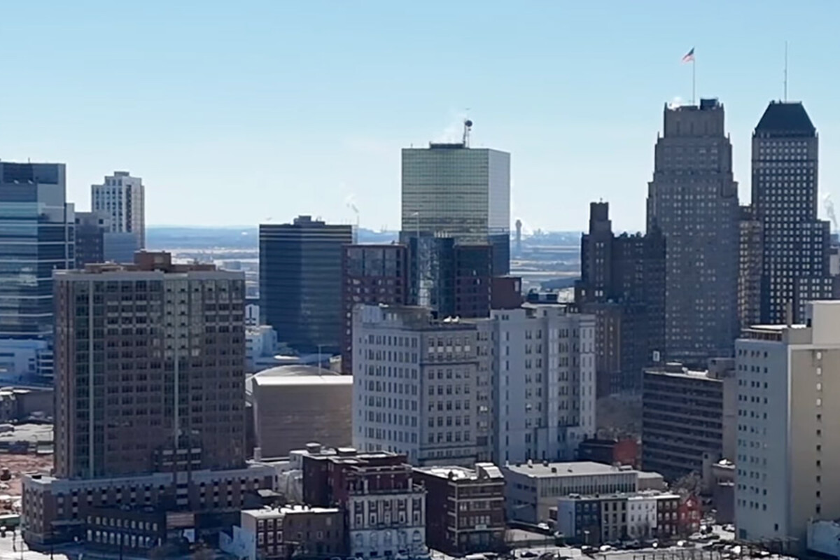Newark - Photo 423-264-995 - SKYDB