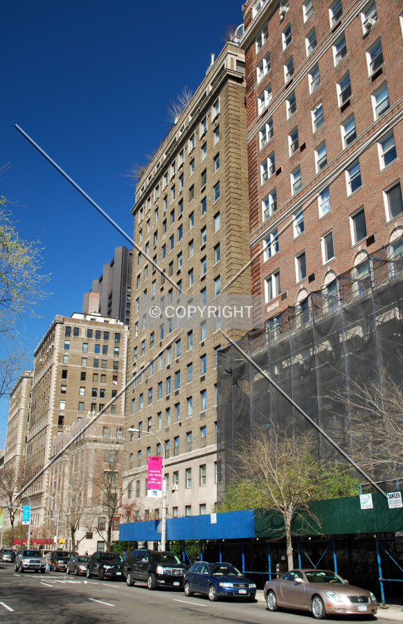 View northeast along 5th Avenue
