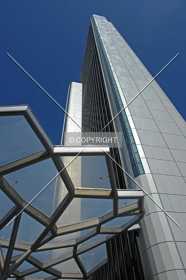 Looking up the WestendGate tower