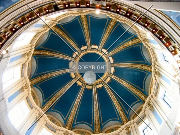 Looking up to the dome, from the 2nd floor, east side