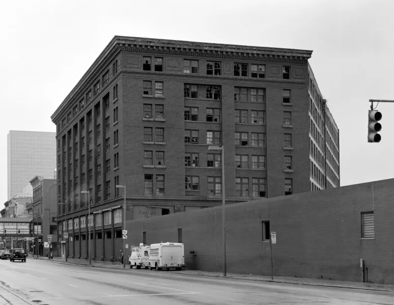 Photo 426-483-746