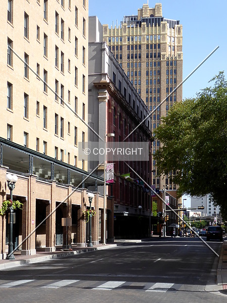 Photo 428-036-710