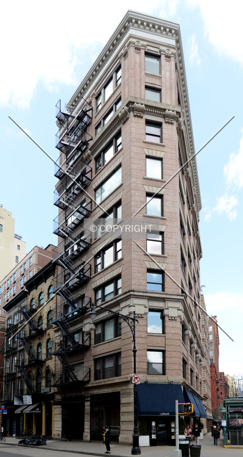 View from the southeast at Hudson and Reade Streets