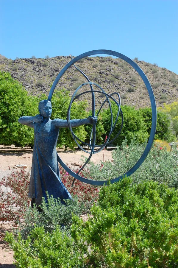 Garden sculpture