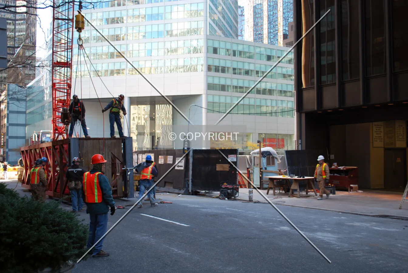 Crane section arrives at the site
