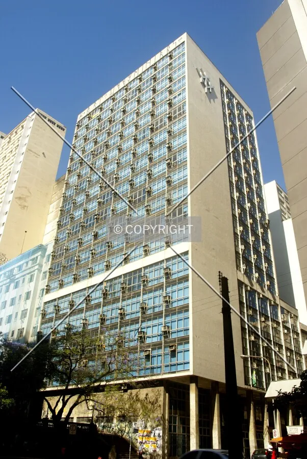 View from the corner of Borges de Medeiros Avenue and Jerônimo Coelho Street