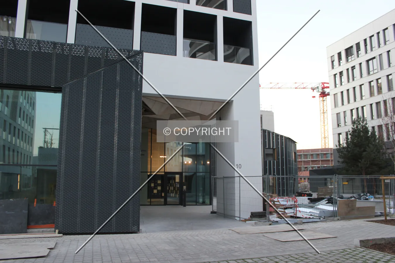 Photo 437-777-372