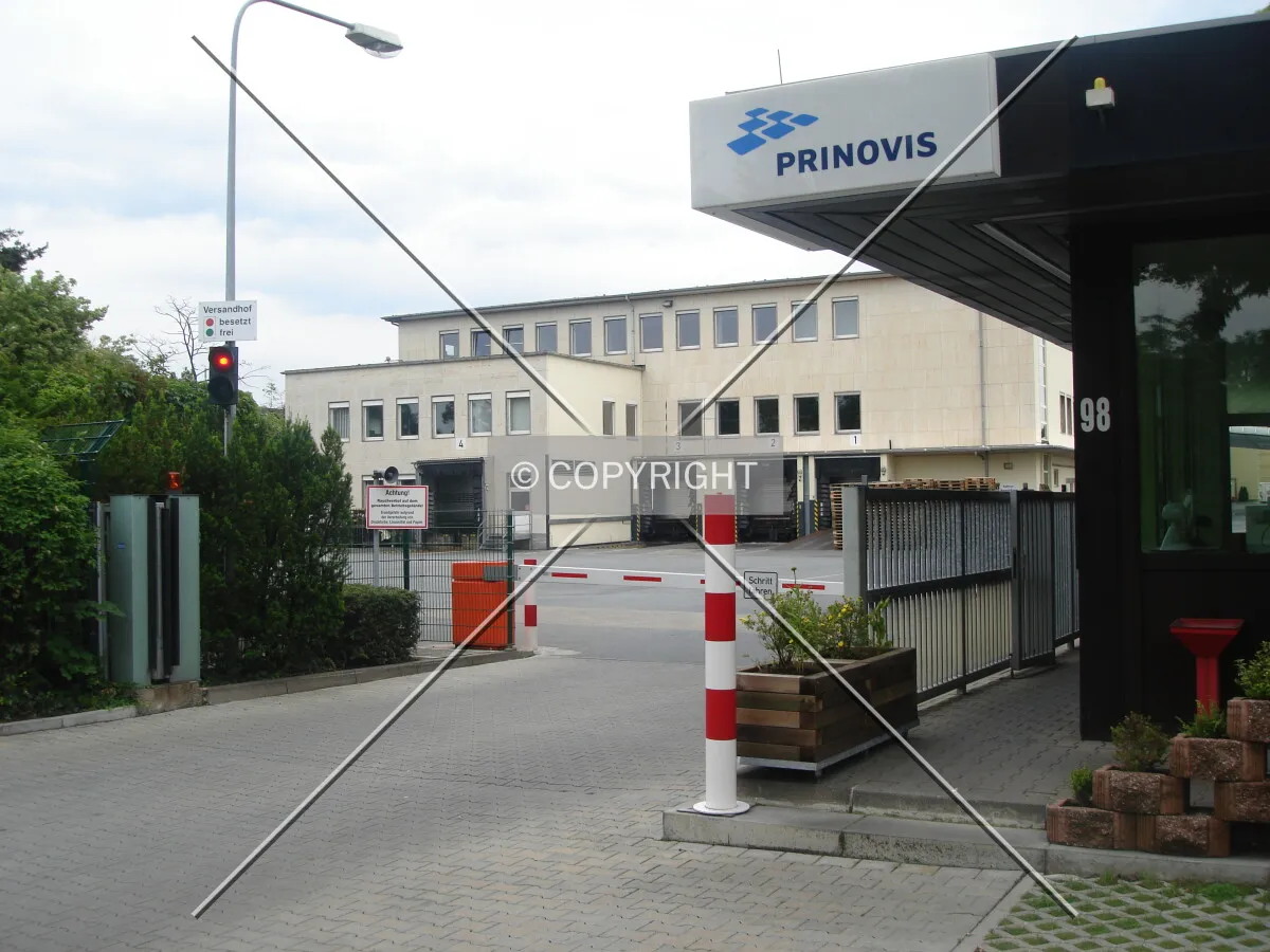 Main entrance to the complex