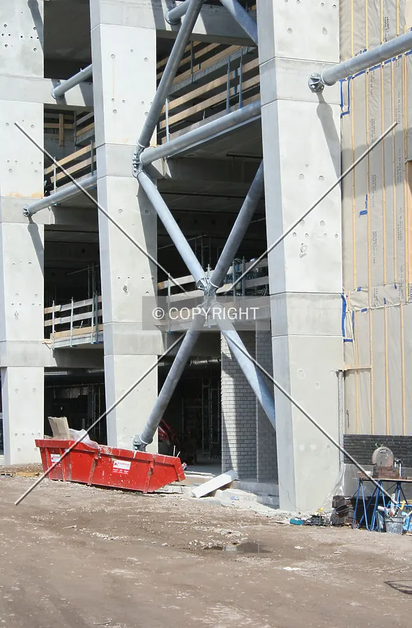 Steel trusses as seen from the southeast