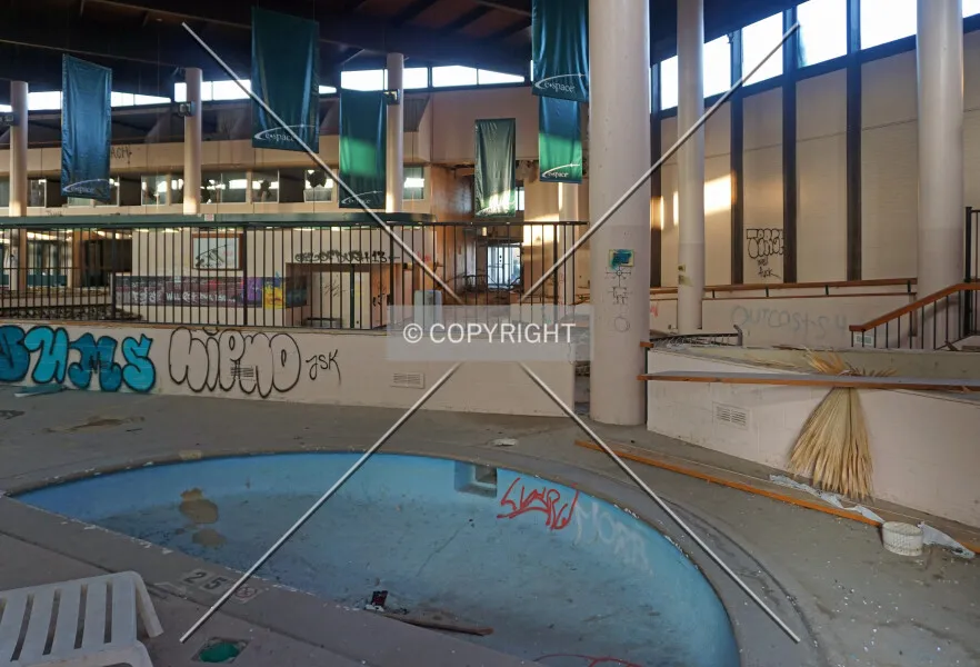 Photo 438-746-980