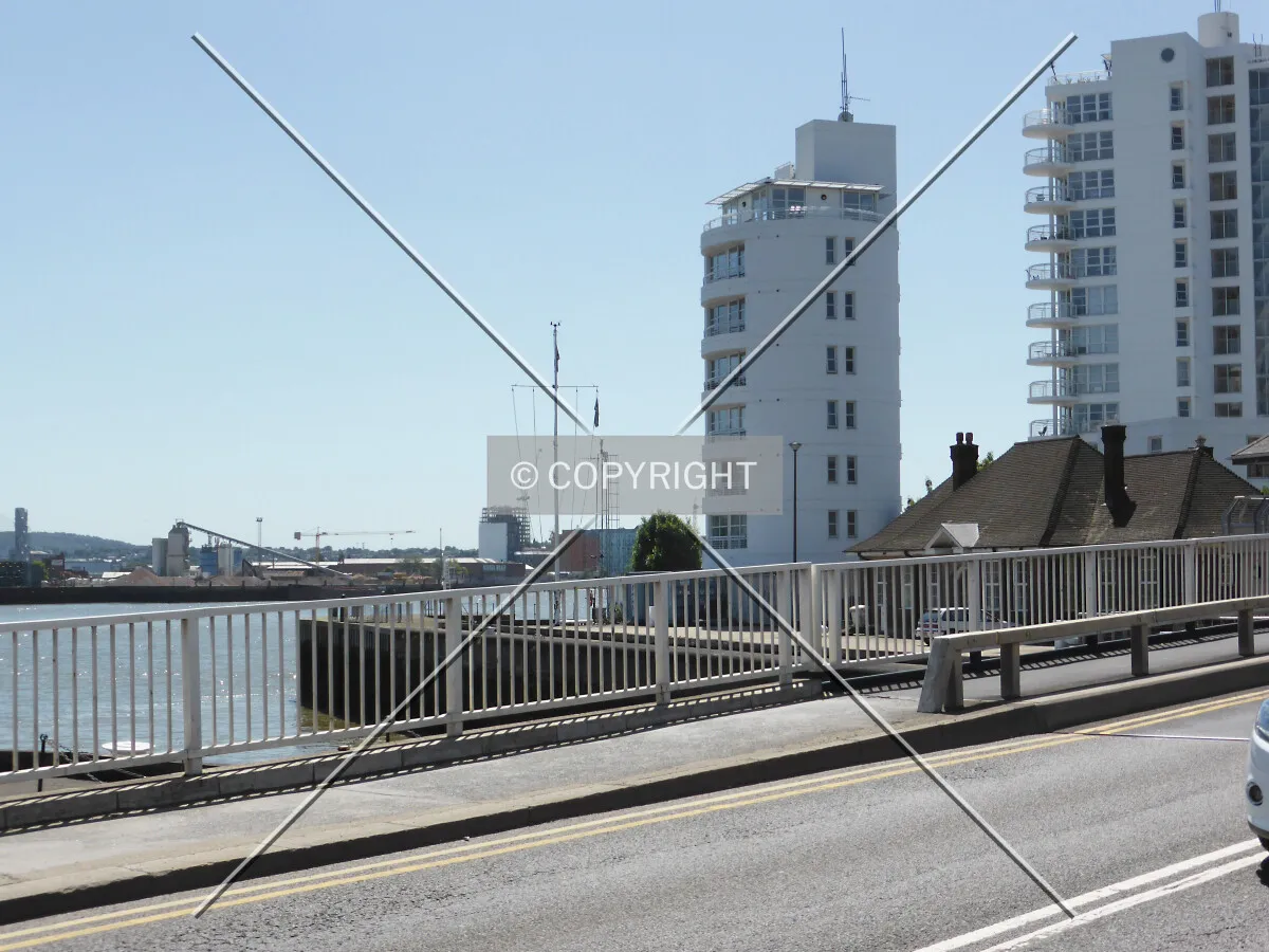 Photo 439-240-805