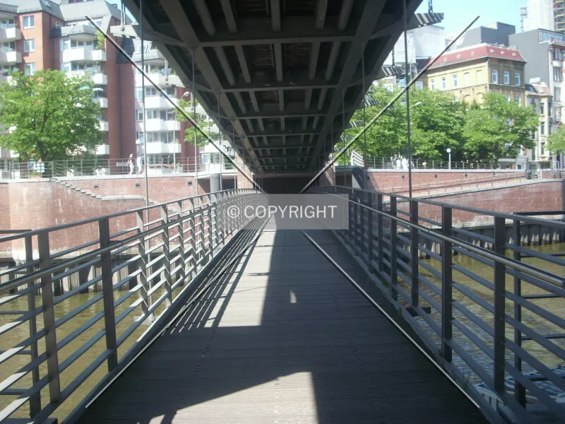 Photo 440-012-261