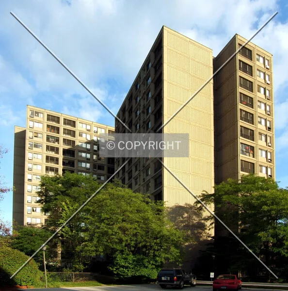 Harbor Brook Apartments