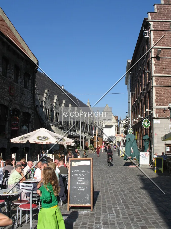 Small medieval streets close to the Korenmarkt