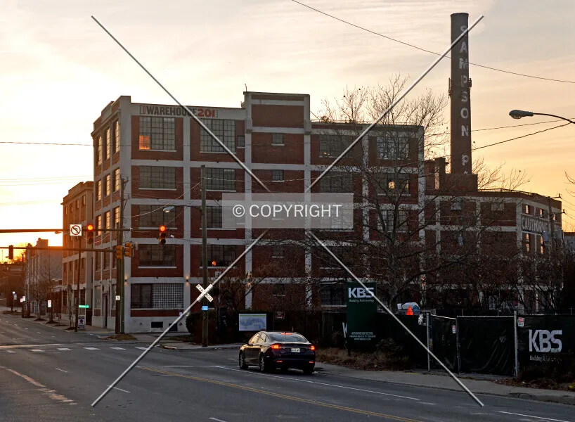 Photo 443-142-064