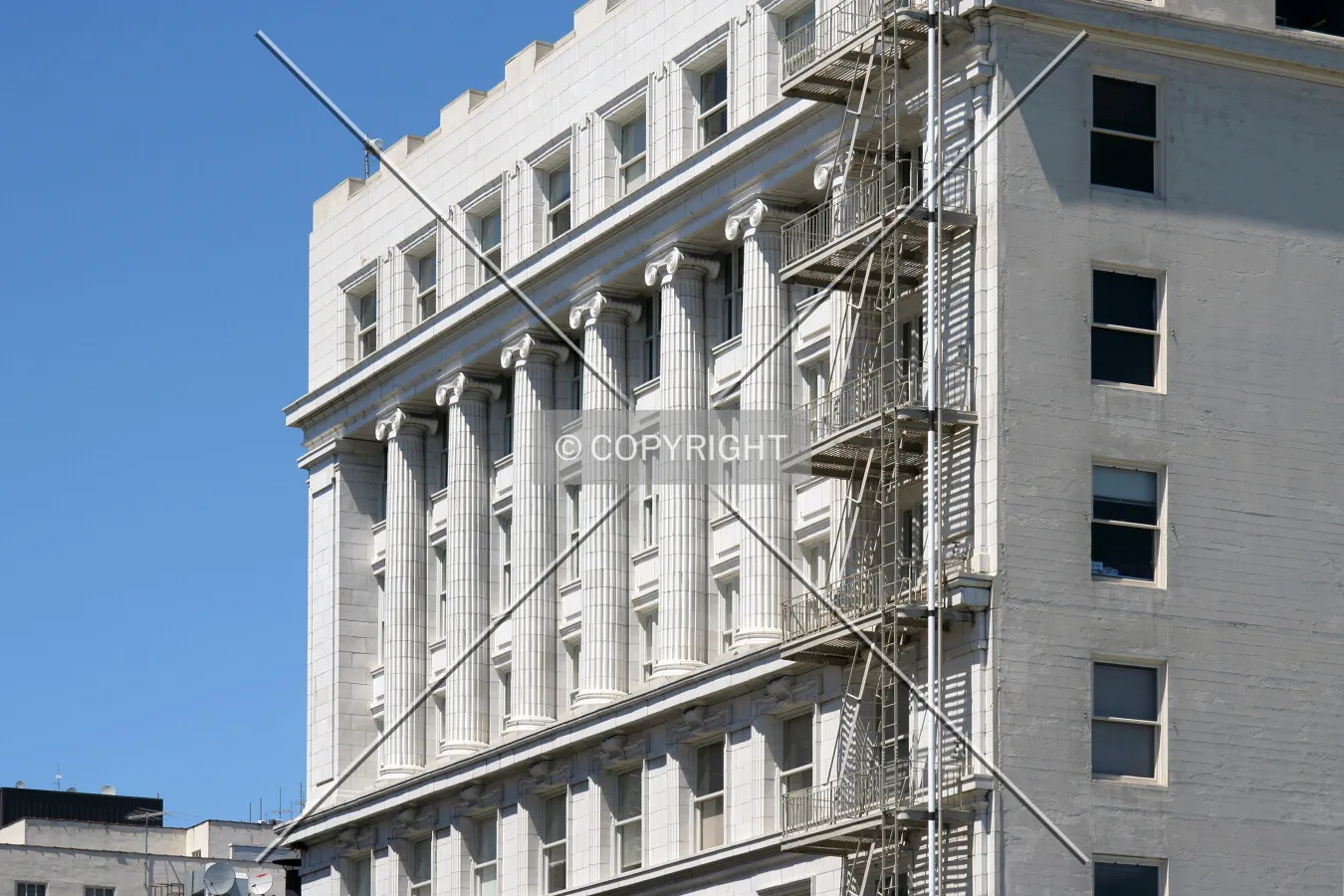 Photo 443-477-930